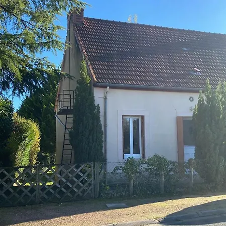 Dom wakacyjny Minimalist Independant Au Calme *