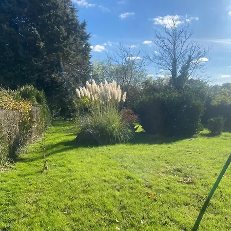 Dom wakacyjny Minimalist Independant Au Calme *