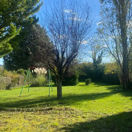 Minimalist Independant Au Calme Dom wakacyjny Commentry