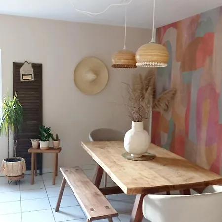 Minimalist Indépendant Au Calme *