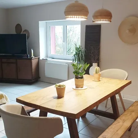 Minimalist Independant Au Calme *