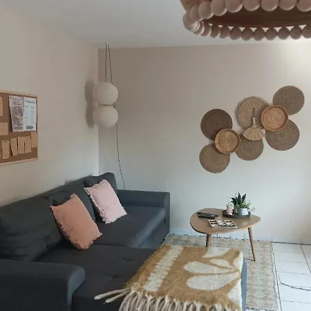 Minimalist Indépendant Au Calme *